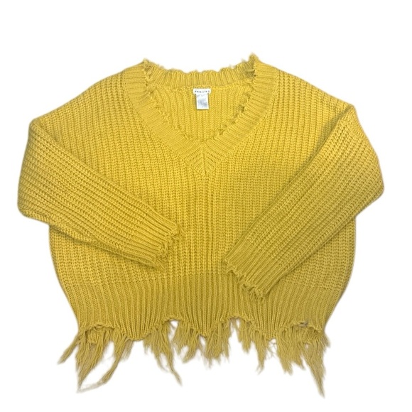 🦄 5/$20 Main Strip Women’s Mustard Distressed V-Neck Knit Sweater Large - Picture 1 of 2